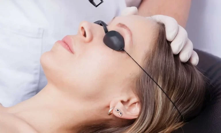 Read more about the article EYEBROW AND UNIBROW LASER HAIR REMOVAL